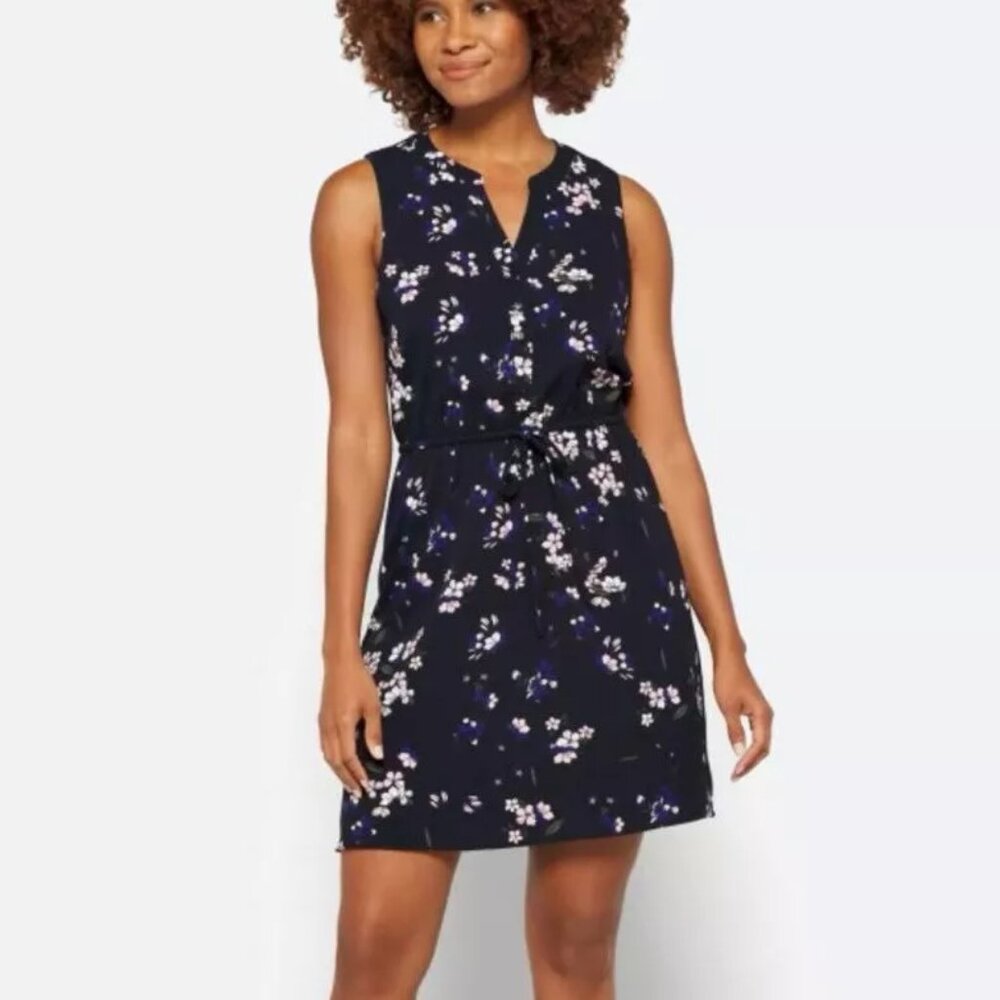 41 Hawthorn Navy Floral Sleeveless Dress